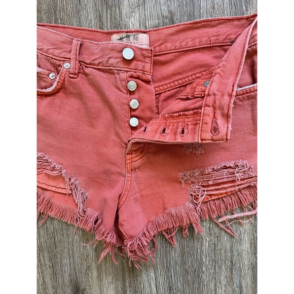 Free People Shorts Womens 27 Burnt Orange Faded Denim Cut Off Raw Hem 5 Pocket - Picture 3 of 8